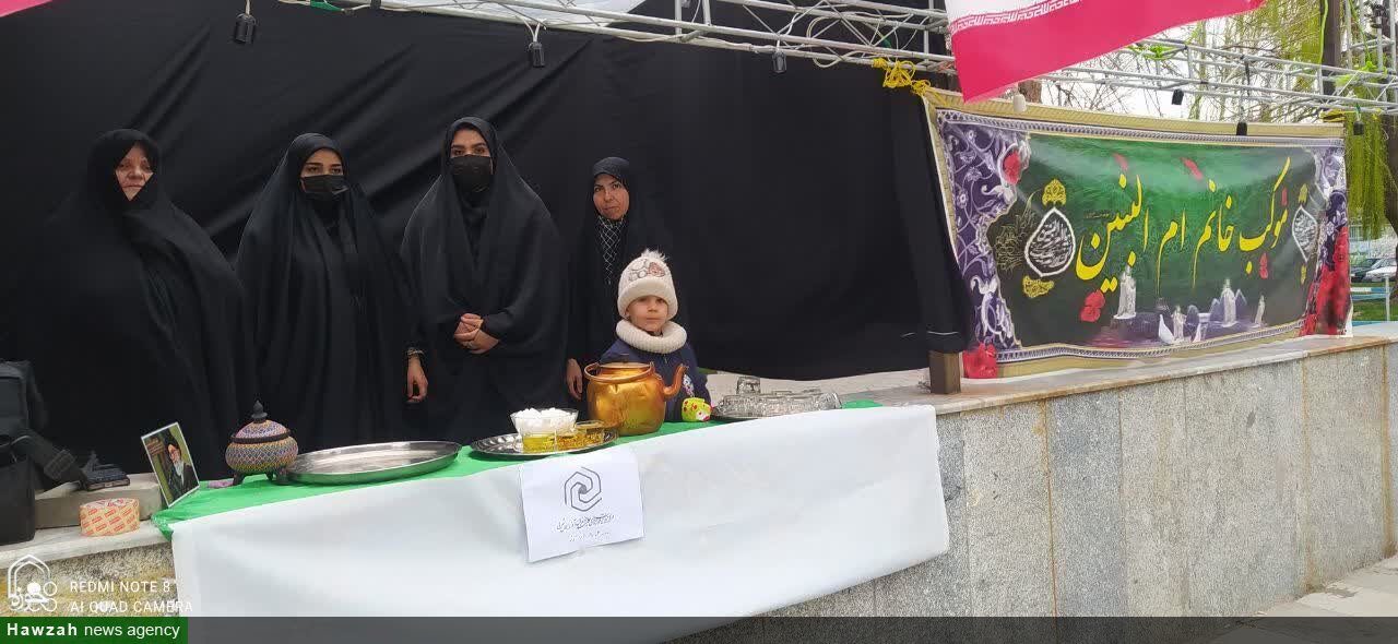 برپایی مستمر موکب حضرت ام‌البنین (س) با مشارکت طلاب و دانشجویان آذرشهری + عکس