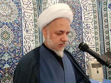 ایستادگی در برابر مستکبران و حمایت از مظلومان، از ویژگی‌های بارز رهبر شهید انقلاب بود