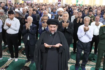 تصاویر/ نماز عبادی سیاسی جمعه گناوه