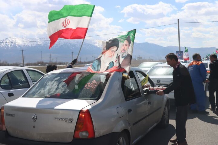 تصاویر/رژه خودرویی از ورودی شهر مهاجران تا روستای دهسد خنداب بمناسبت چهلمین روز شهادت حضرت امام‌خامنه‌ای «ره» و سپهبد شهید محمد‌پاکپور
