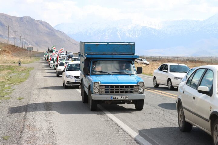 تصاویر/رژه خودرویی از ورودی شهر مهاجران تا روستای دهسد خنداب بمناسبت چهلمین روز شهادت حضرت امام‌خامنه‌ای «ره» و سپهبد شهید محمد‌پاکپور