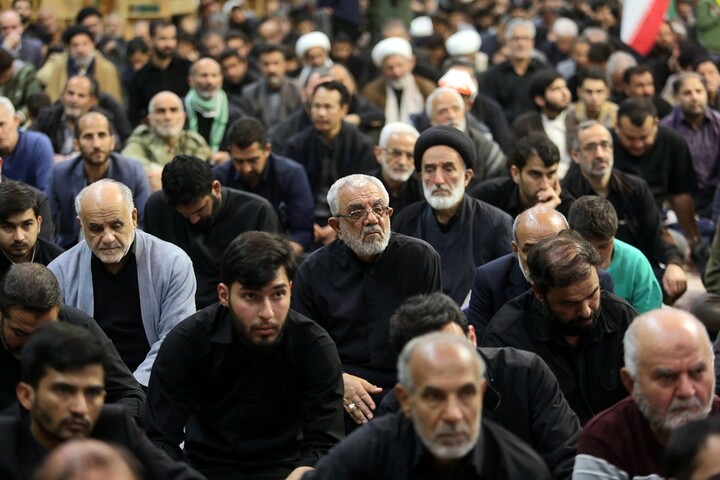 تصاویر/ عزاداری شام اربعین امام شهید در حرم مطهر حضرت فاطمه معصومه (س)