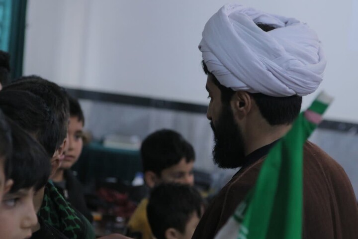 تصاویر/حضور طلاب مدرسه علمیه آیت الله آخوند در روستاهای اطراف همدان