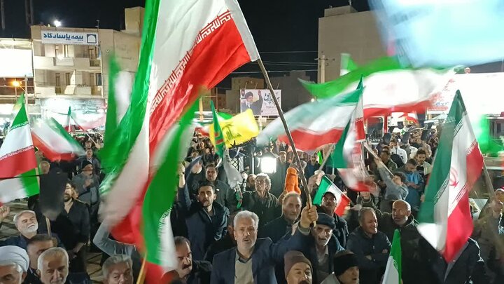تصاویر/چهلمین شب حضور پرشور مردم ولایتمدار مامونیه در تجدید بیعت با آرمان‌های انقلاب