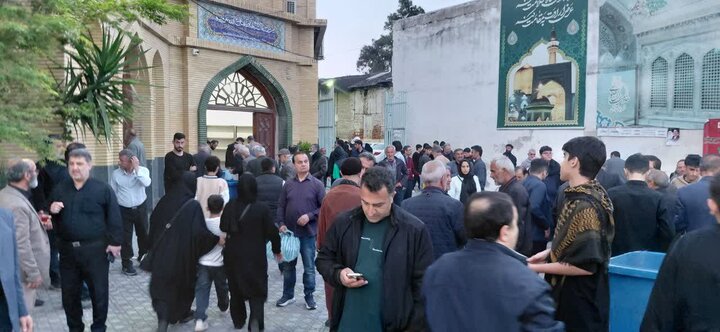 تصاویر / راهپیمایی هزاران نفر از دلدادگان رهبر شهید انقلاب (ره) در اربعین شهادت ایشان، در پایتخت علویان