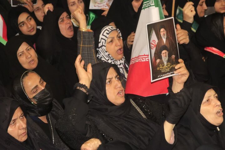 تصاویر / تجمع پرشکوه هزاران نفر از مردم آمل در بیستم فروردین