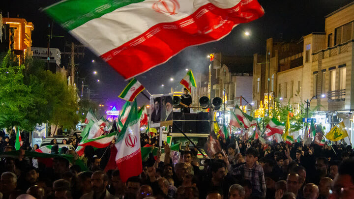 تصاویر/ چهلمین جمع مردمی شهرستان آران و بیدگل در نجف ایران