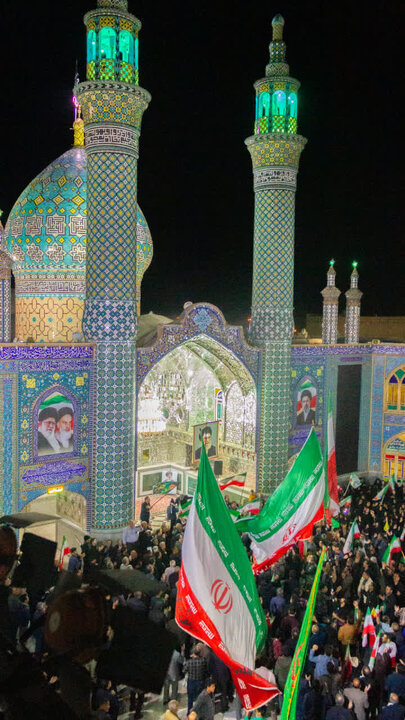 تصاویر/ چهلمین جمع مردمی شهرستان آران و بیدگل در نجف ایران