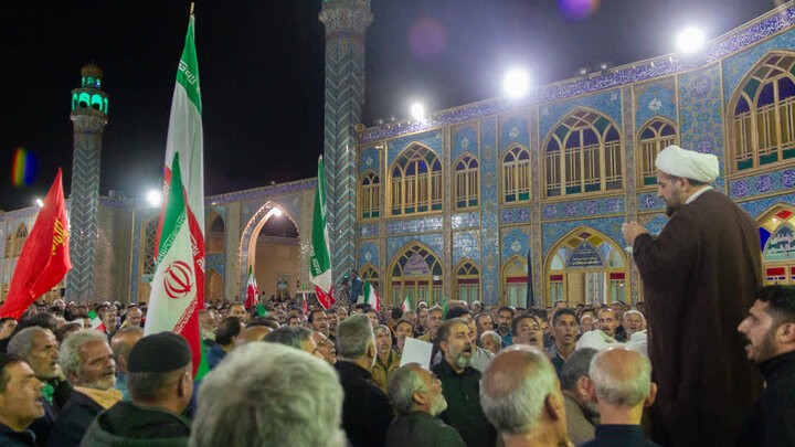 تصاویر/ چهلمین جمع مردمی شهرستان آران و بیدگل در نجف ایران