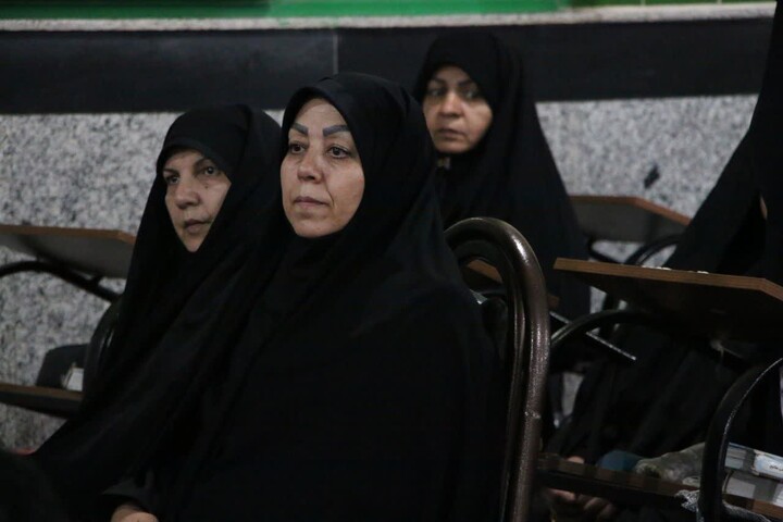 تصاویر/ برگزاری محفل قرآنی دانش‌آموزان استان سمنان در چهلم شهادت رهبر شهید و شهدای «شجره طیبه میناب»