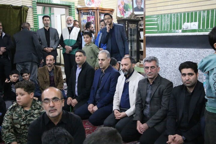 تصاویر/ برگزاری محفل قرآنی دانش‌آموزان استان سمنان در چهلم شهادت رهبر شهید و شهدای «شجره طیبه میناب»