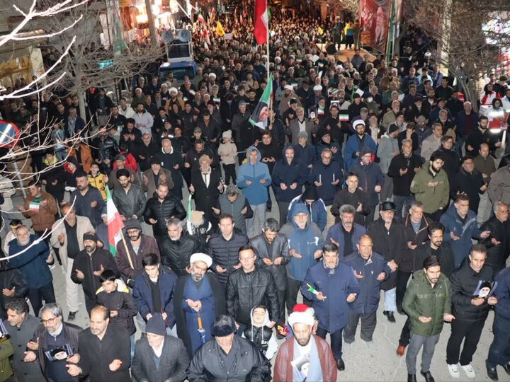 تصاویر/ لبیک مردم تکاب به فرمان امام عزیز حضرت آیت الله سید مجتبی خامنه‌ای(دامت برکاته)