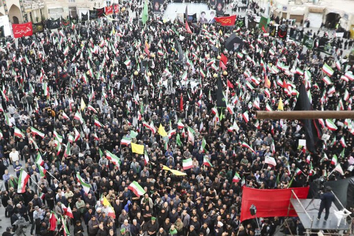 تصاویر/ اجتماع هیئات مذهبی یزد در چهلم شهادت امام خامنه ای