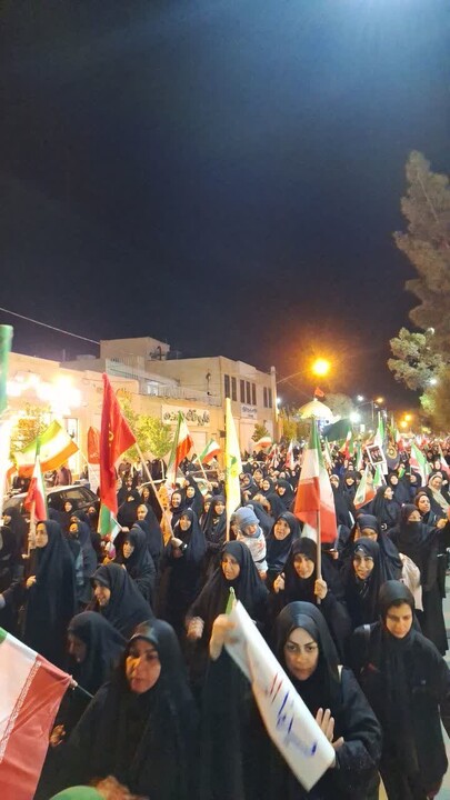 تصاویر/ لبیک دامغانی‌ها به امر امام انقلاب در «شب‌های اقتدار»