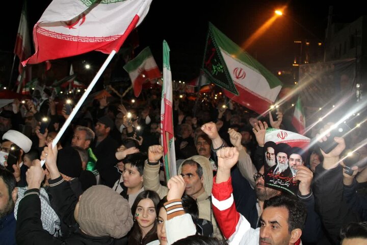 تصاویر/ تجمع مردم ماکو در لبیک گویی به رهبر معظم انقلاب