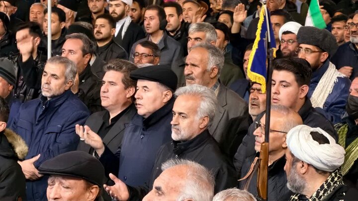 تصاویر/ تجمع مردم چالدران در شام شهادت قائد اعظم