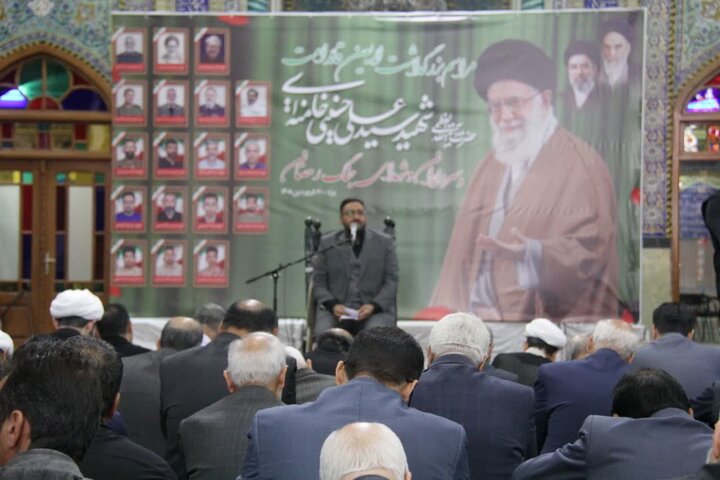 تصاویر/ بزرگداشت چهلم رهبر شهید در مسجد روضه محمدیه یزد
