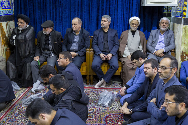 تصاویر/ بزرگداشت چهلم رهبر شهید در مسجد روضه محمدیه یزد