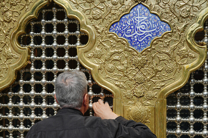 تصاویر/ حرم مطهر رضوی در چهلمین روز شهادت رهبر شهید انقلاب