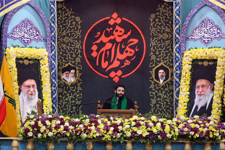 عزاداری شام اربعین امام شهید در حرم کریمه اهل بیت (س)