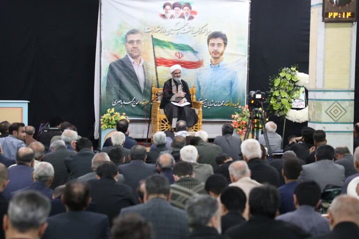 تصاویر/ مراسم بزرگداشت چهلمین روز شهادت حاج محمد باصری و مهندس شایان تبریزی‌امجد در سمنان