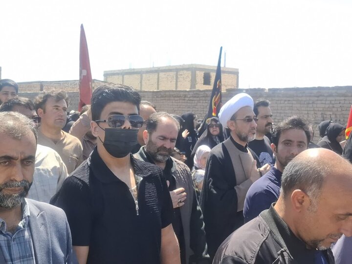 تصاویر/مراسم بدرقه و تشییع شهدای دانش آموز روستای یحیی آبادآران و بیدگل