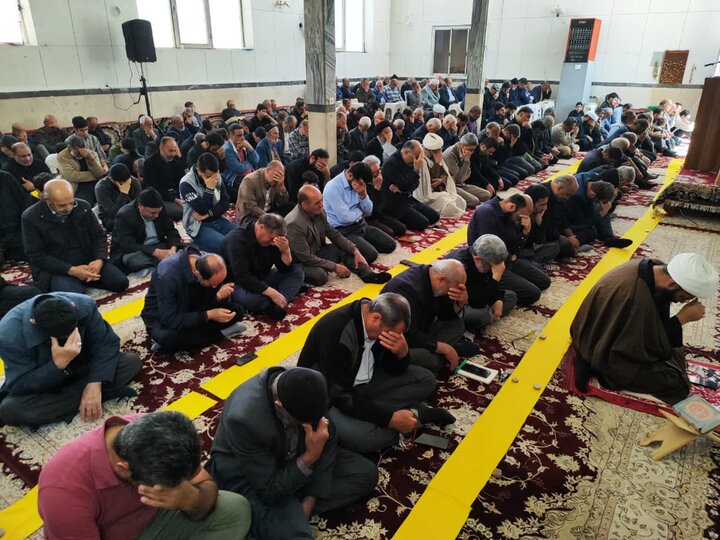 تصاویر/ نماز عبادی سیاسی جمعه قمصر