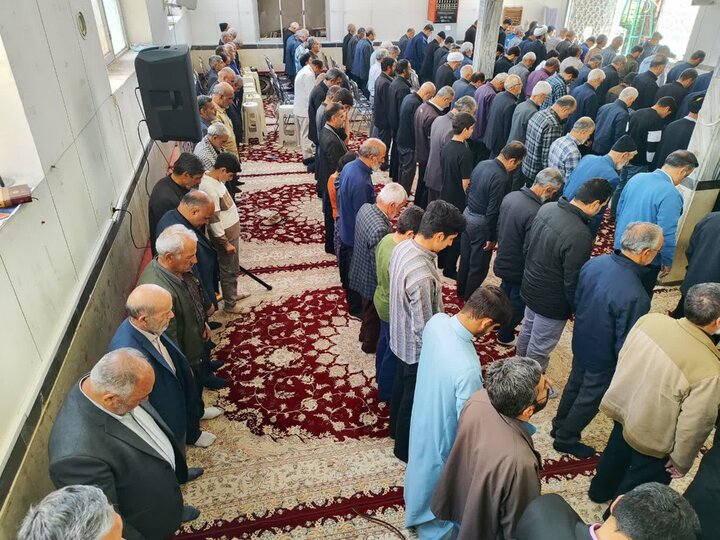 تصاویر/ نماز عبادی سیاسی جمعه قمصر