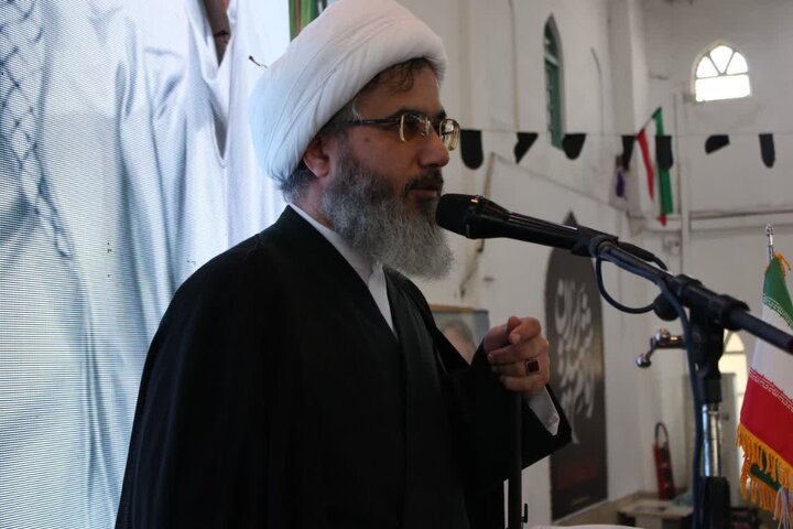 تصاویر /  اقامه نماز باشکوه نماز جمعه در شهرستان آمل، به امامت حجت الاسلام و المسلمین یعقوبیان