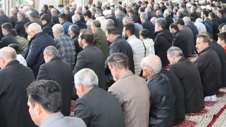 تصاویر/ اقامه نماز جمعه شاهین دژ