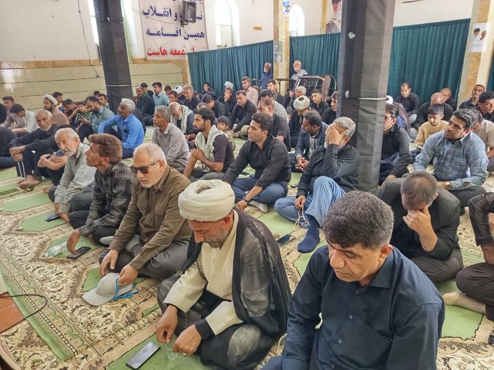 تصاویر/ اقامه نماز جمعه در بخش اسماعیلی