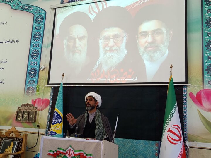 تصاویر/ اقامه نماز جمعه در بخش اسماعیلی