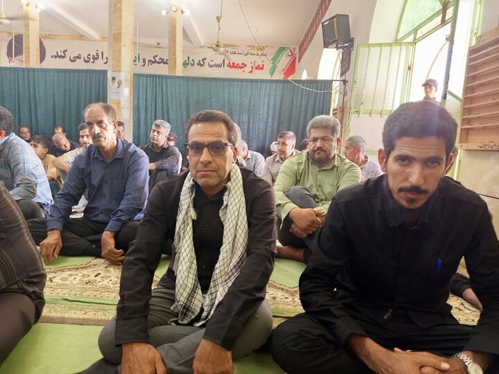 تصاویر/ اقامه نماز جمعه در بخش اسماعیلی