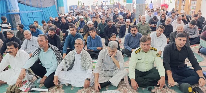 تصاویر/ اقامه نماز جمعه در شهر ریگان