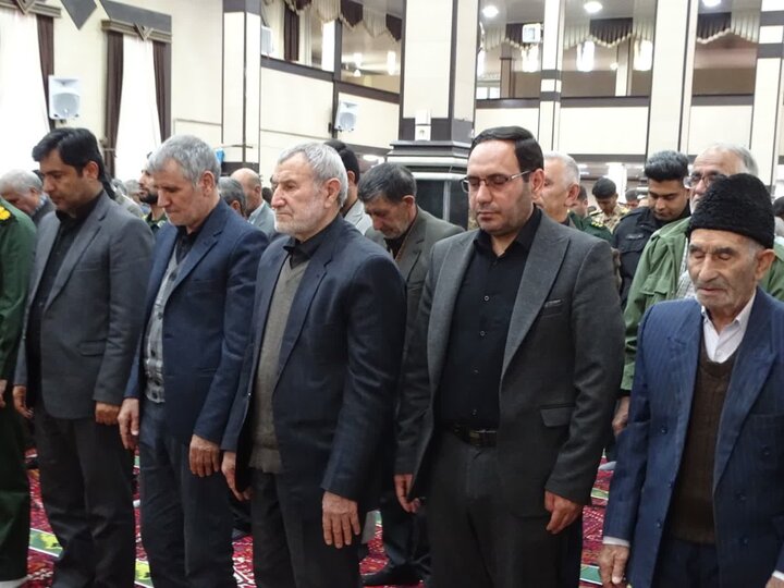 تصاویر/ اقامه نماز جمعه امروز شهرستان چهاربرج
