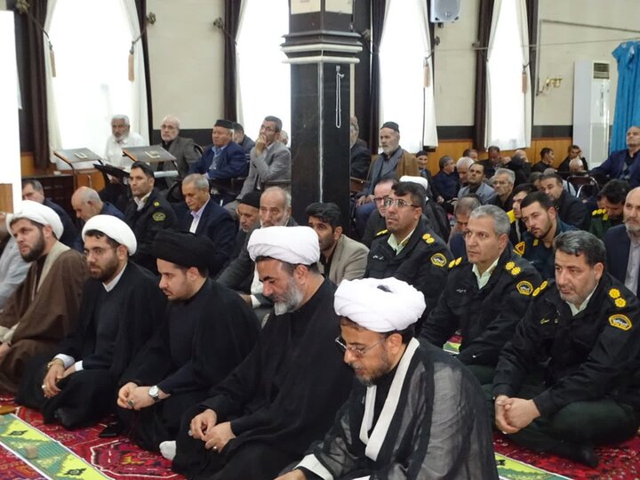تصاویر/ اقامه نماز جمعه امروز شهرستان چهاربرج