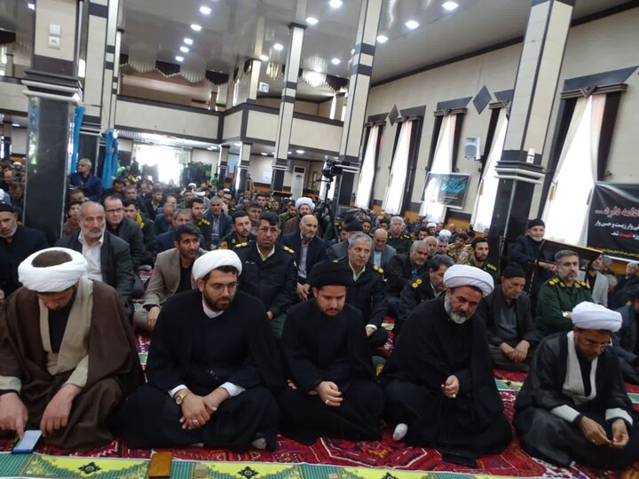 تصاویر/ اقامه نماز جمعه امروز شهرستان چهاربرج