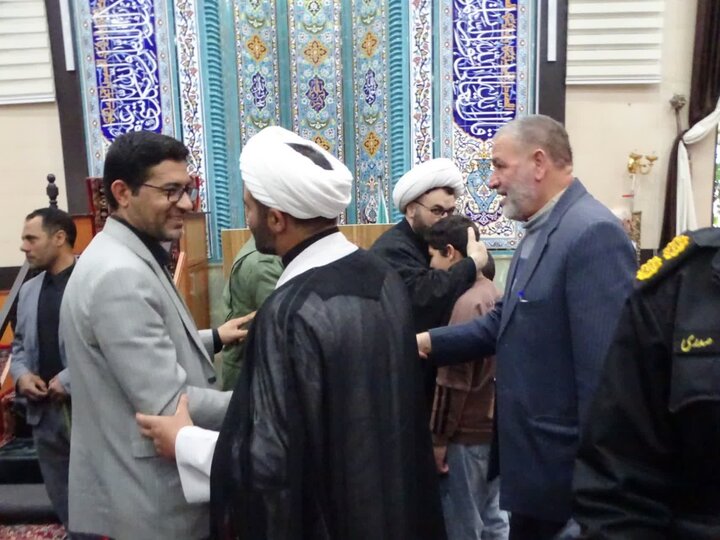 تصاویر/ اقامه نماز جمعه امروز شهرستان چهاربرج