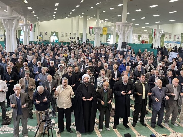 تصاویر / اقامه نماز عبادی سیاسی شهرستان نوشهر
