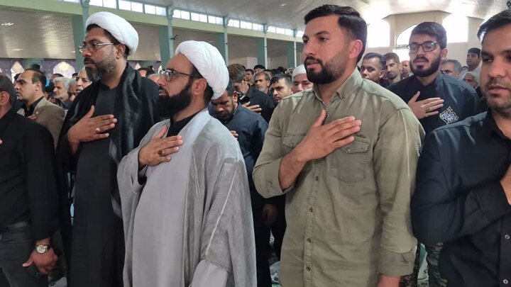 تصاویر/ اقامه نماز جمعه در شهر عنبرآباد