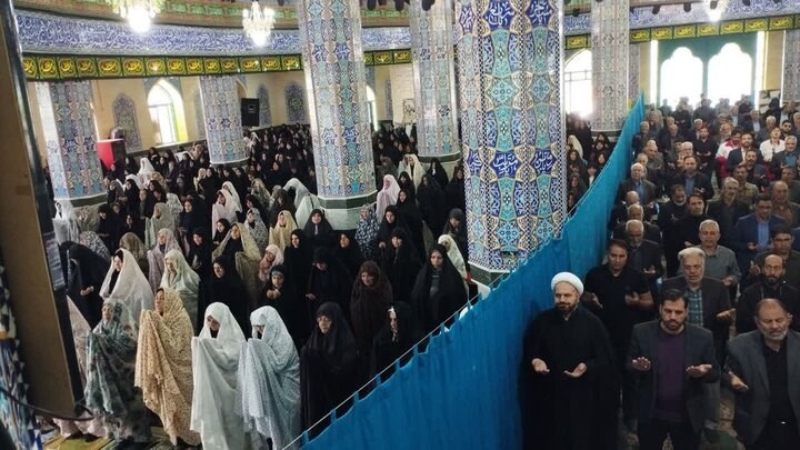 تصاویر/ اقامه نماز جمعه در شهر کوهبنان