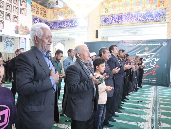 تصاویر/ اقامه نماز جمعه در شهر زیدآباد