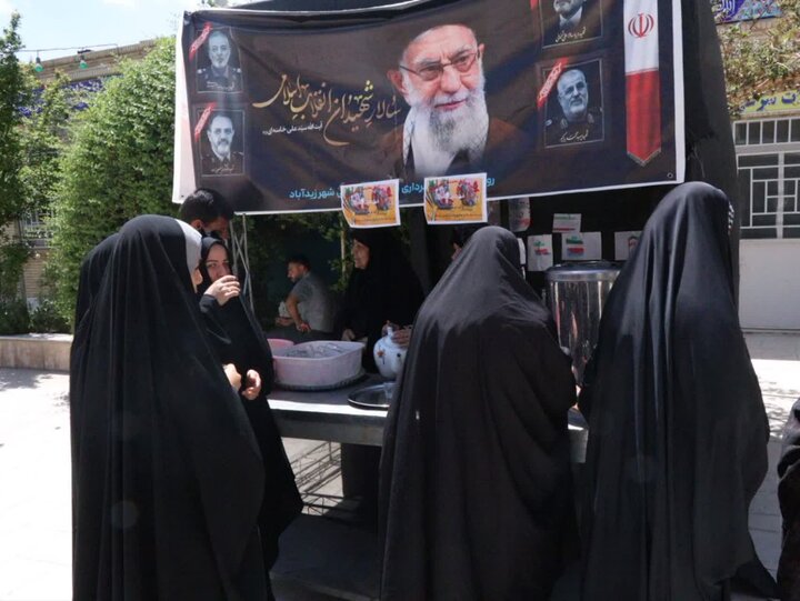 تصاویر/ اقامه نماز جمعه در شهر زیدآباد