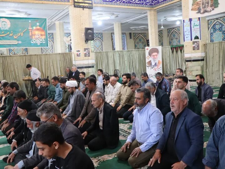 تصاویر/ اقامه نماز جمعه در شهر زیدآباد
