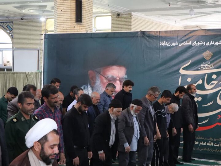 تصاویر/ اقامه نماز جمعه در شهر زیدآباد