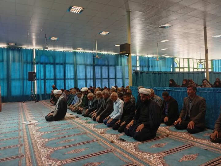 تصاویر/ اقامه نماز جمعه در شهر یزدان آباد