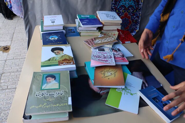 تصاویر/ اقامه نماز جمعه در شهر ماهان