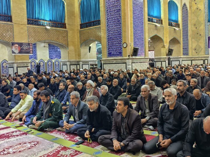 تصاویر/ اقامه نماز جمعه در شهر بم