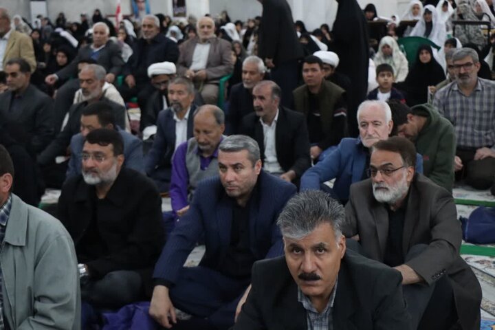 تصاویر/ اقامه نماز جمعه در باقرشهر و کهریزک