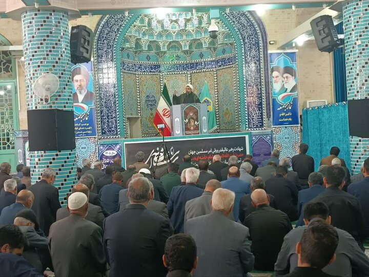 تصاویر/ اقامه نماز جمعه در شهر انار